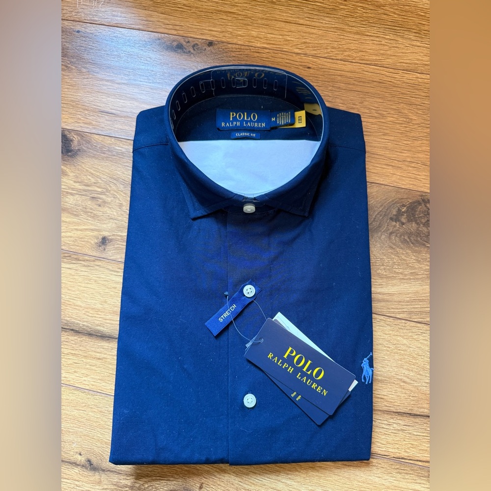 NWT Men’s Polo Ralph Lauren Classic Fit Button Up Size Medium
MSRP $125